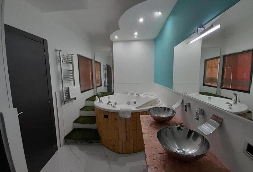 پانسیون Black Vulcano Suites&studios