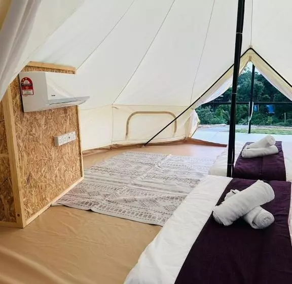Majatalo Dnamie Glamping   Lux Tent