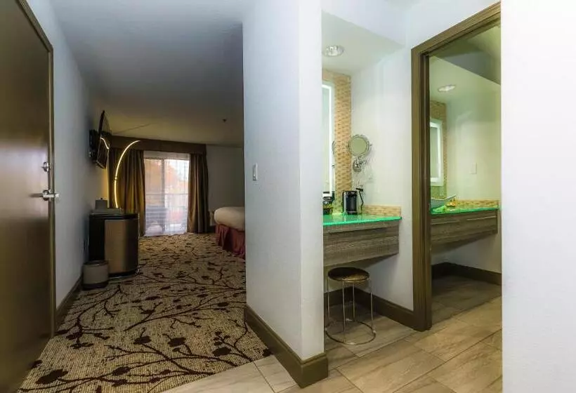 リゾートホテル Regalia Hotel & Conference Center