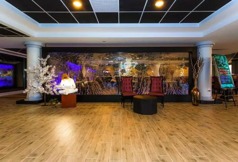 リゾートホテル Regalia Hotel & Conference Center