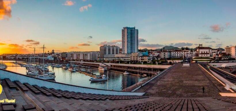 Azor International Hostel