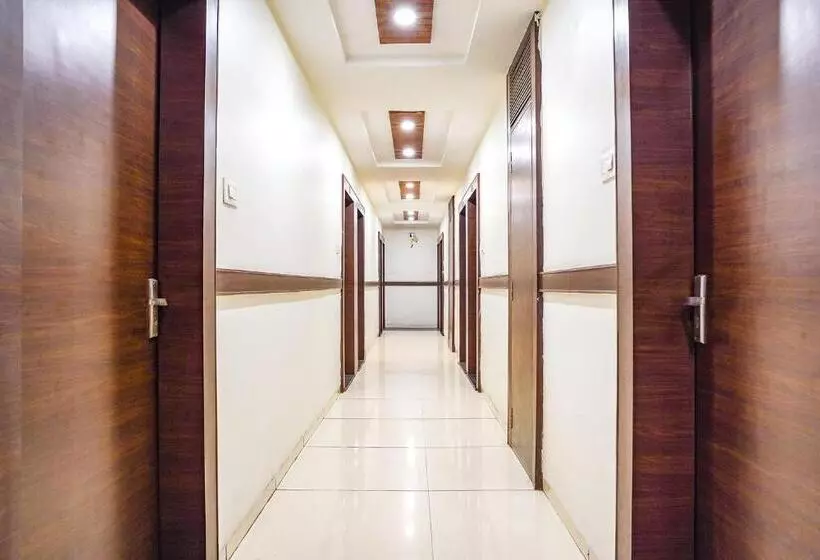 Fabhotel Ashirwad Regency