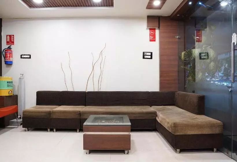 Fabhotel Ashirwad Regency