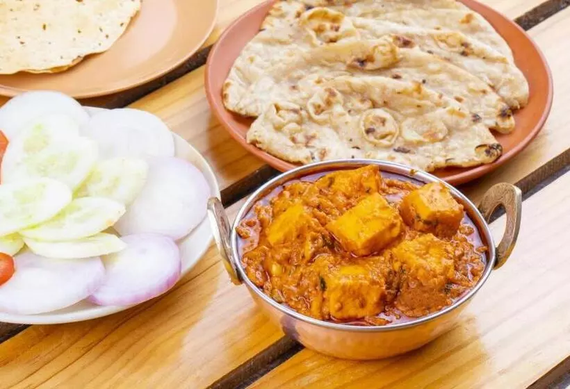 Fabhotel Ashirwad Regency