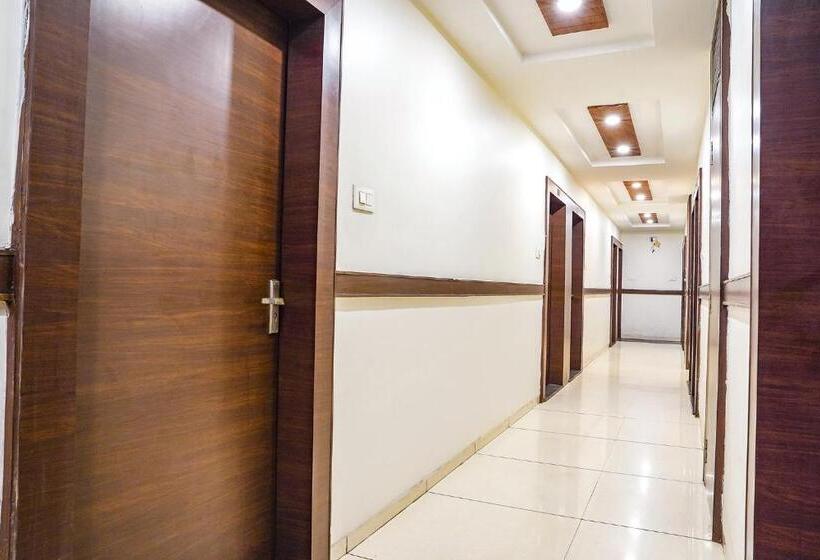 Fabhotel Ashirwad Regency