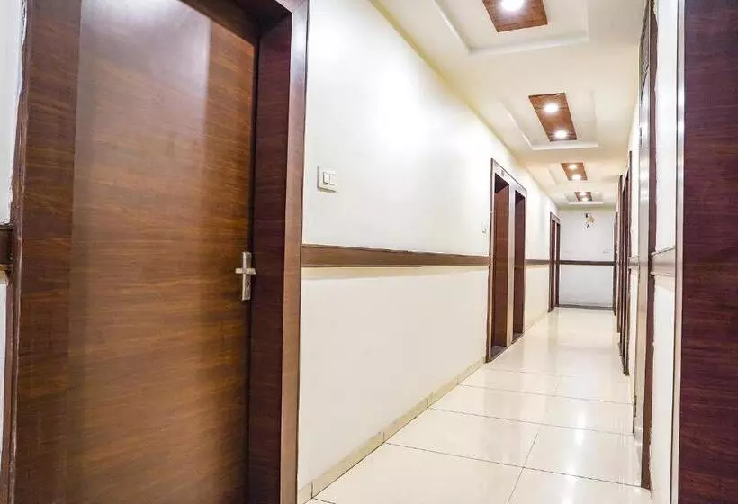 Fabhotel Ashirwad Regency