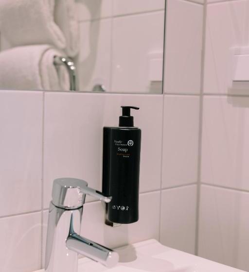 هتل Badholmen Restaurang & Rum