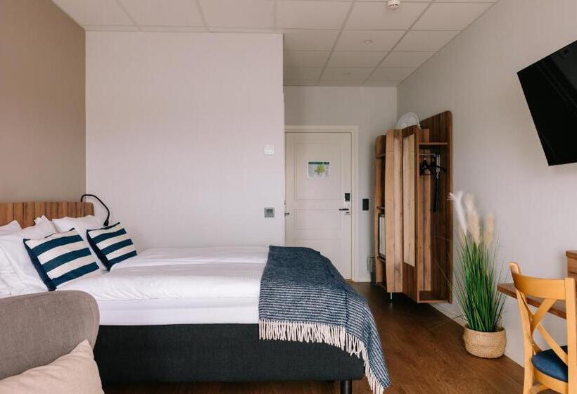 هتل Badholmen Restaurang & Rum