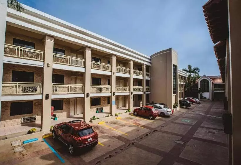 Hotelli Del Mar Inn Rosarito