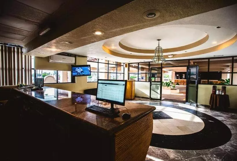 Hotelli Del Mar Inn Rosarito