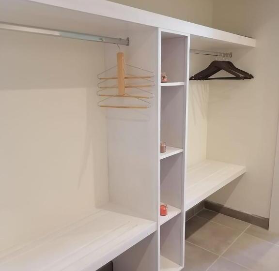 Отель Del Mar Inn Rosarito