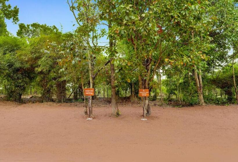 Отель Lemon Tree Wildlife Resort, Kanha