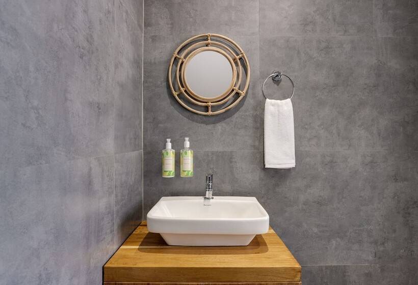 Отель Lemon Tree Wildlife Resort, Kanha