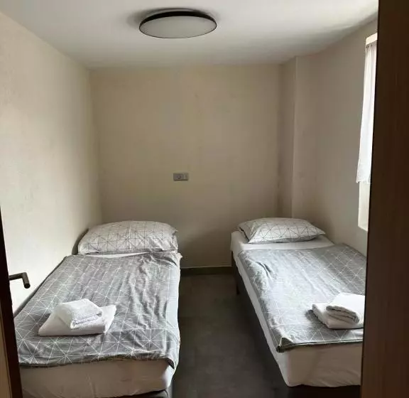 هتل Martinova Izba   Rooms & Apartments