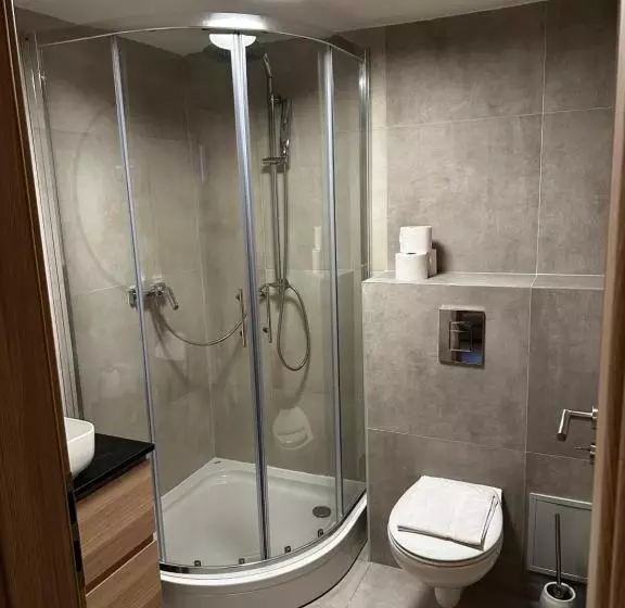 هتل Martinova Izba   Rooms & Apartments