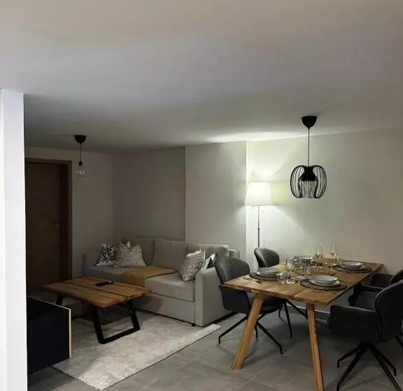 هتل Martinova Izba   Rooms & Apartments