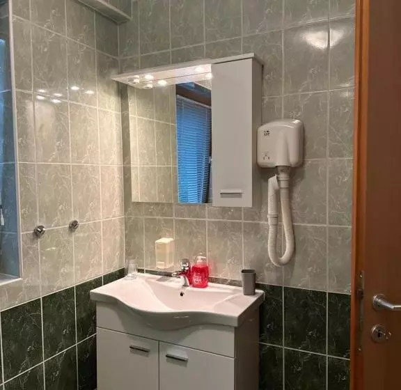 هتل Martinova Izba   Rooms & Apartments
