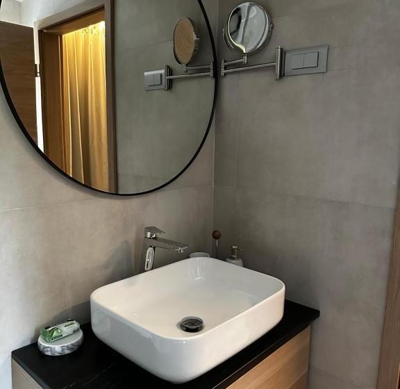 هتل Martinova Izba   Rooms & Apartments