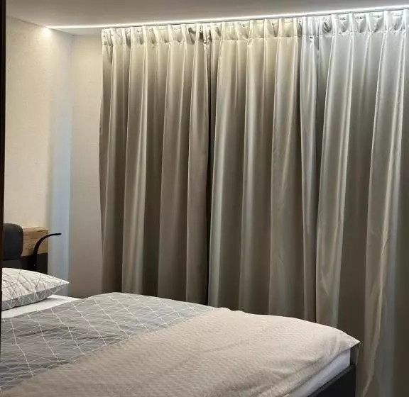 هتل Martinova Izba   Rooms & Apartments