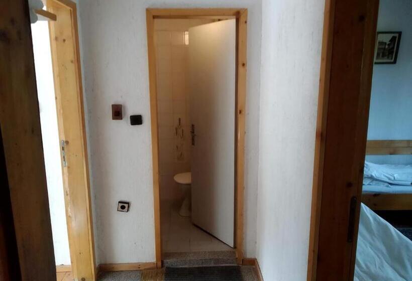 Pensionat Chapov Guest Rooms