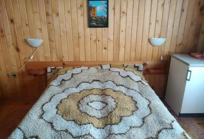 پانسیون Chapov Guest Rooms