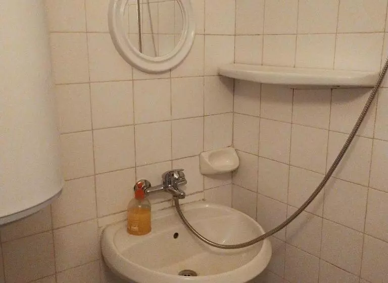 پانسیون Chapov Guest Rooms