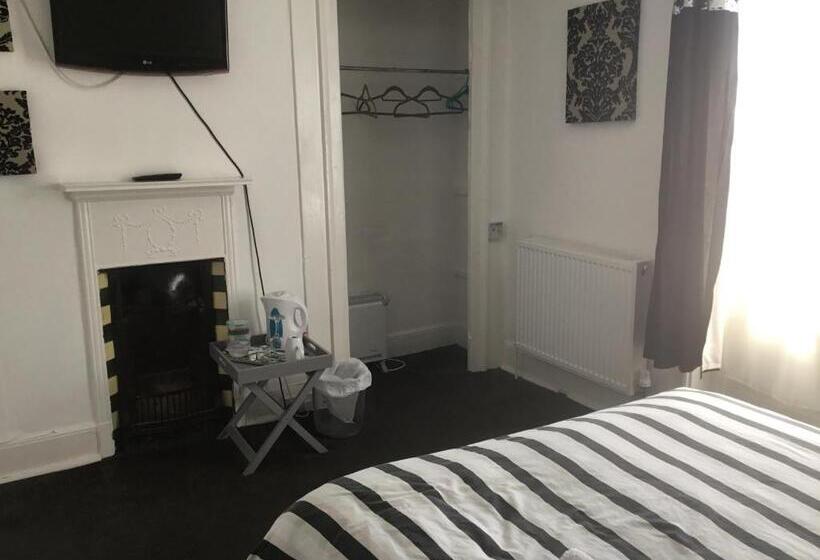 بنسيون The Bay Rooms Only