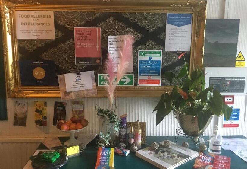 بنسيون The Bay Rooms Only