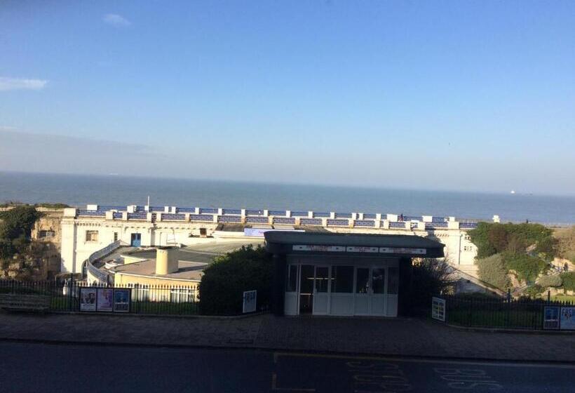 بنسيون The Bay Rooms Only