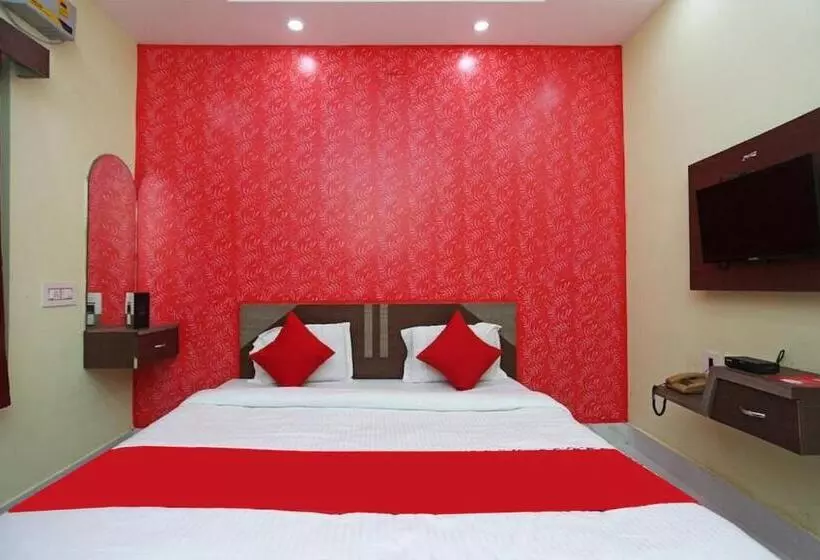 هتل Savashi Puri Near Sea Beach 300m