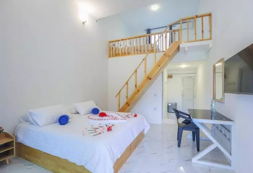 هتل Thoddoo Island Holiday Inn