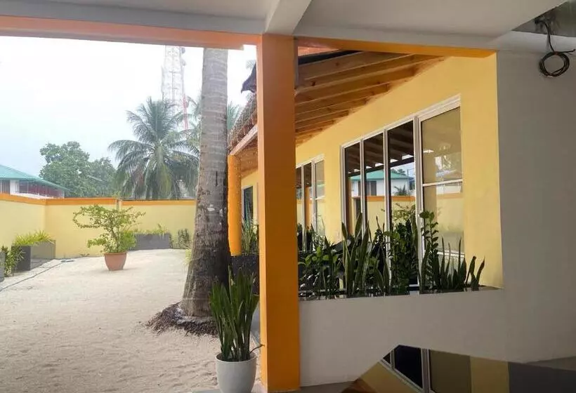 هتل Thoddoo Island Holiday Inn