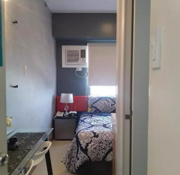 Nics Condotel  Massage,kingbed