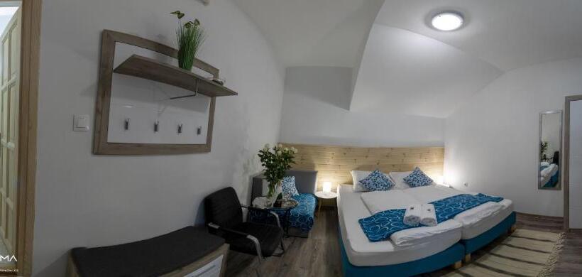 مبيت وإفطار Panoráma Birtok Wellness Panzió, Konferencia és Rendezvényközpont