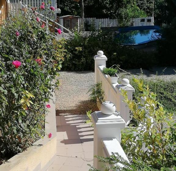 مبيت وإفطار Panoráma Birtok Wellness Panzió, Konferencia és Rendezvényközpont