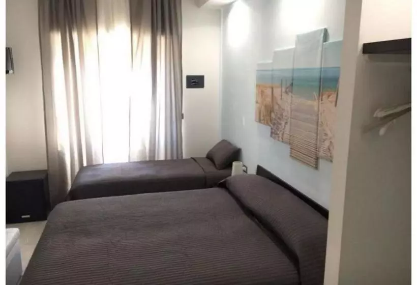 ベッドアンドブレックファースト Rooms La Perla Del Mare