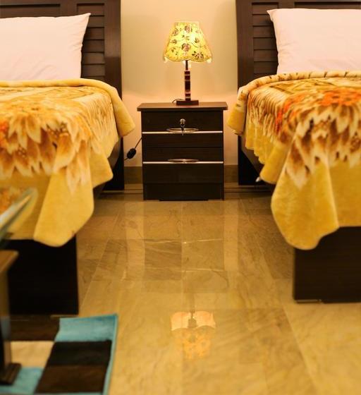 هتل Elegant Guest House Karachi