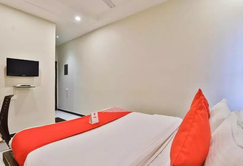Nova Hotel Nildeep