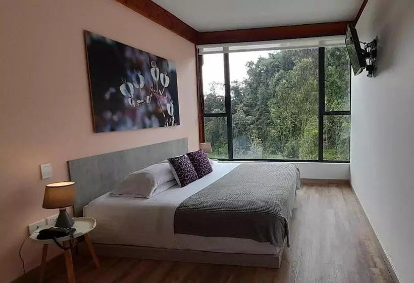 هتل Termales Tierra Viva
