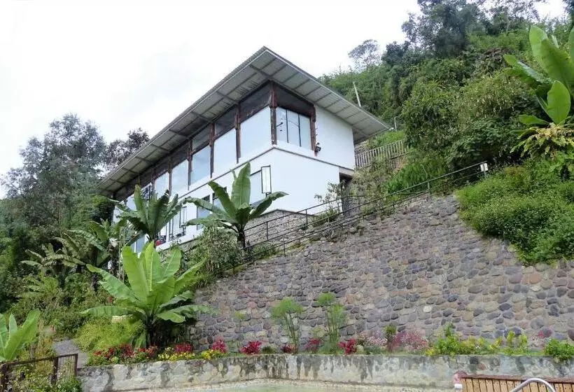 هتل Termales Tierra Viva