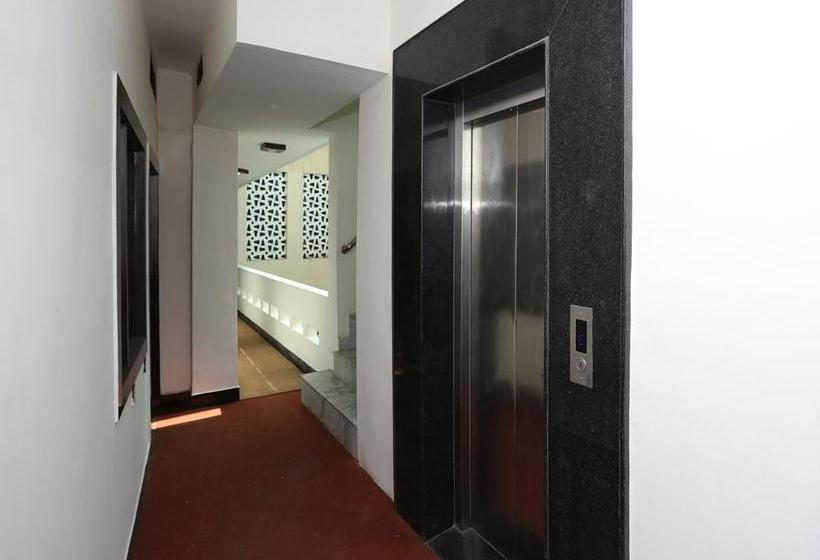 هتل Vivek Continental