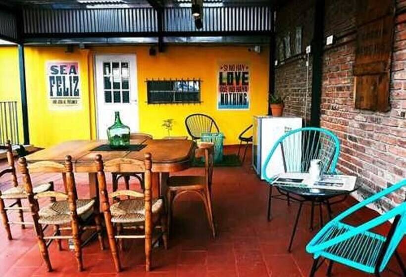 Lopez Hostel & Suites