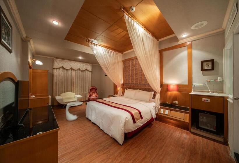 Natoli Motel