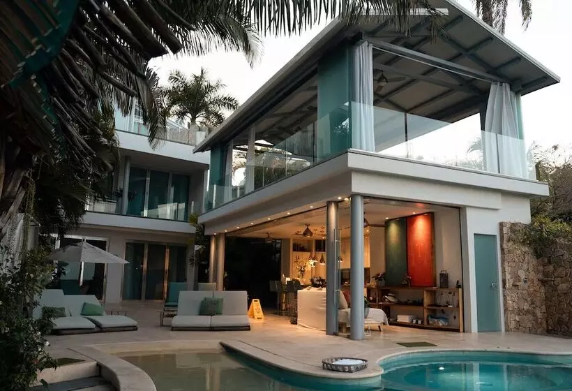 استراحتگاه Anjali Casa Divina