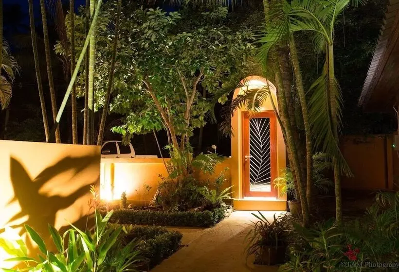 Sazana Villa Resort