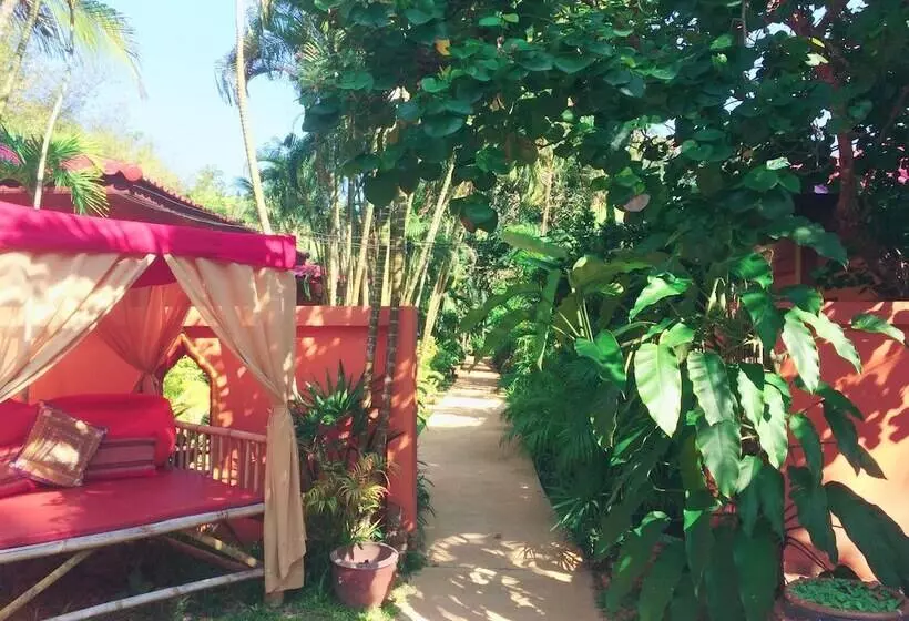 Sazana Villa Resort