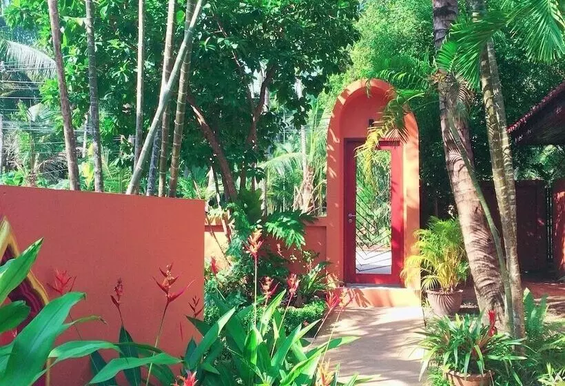 Sazana Villa Resort