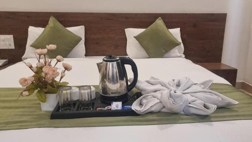 ホテル Around Stays Luxuria