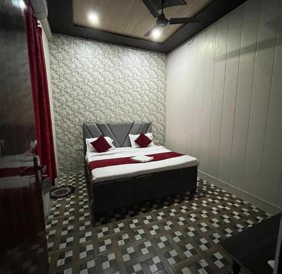 בית מלון כפרי Braj Sarthi Dhaam