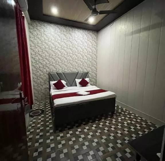 ホテル Braj Sarthi Dhaam